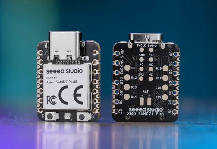 Seeed suma 16 GPIO y carga de batería a la XIAO SAMD21