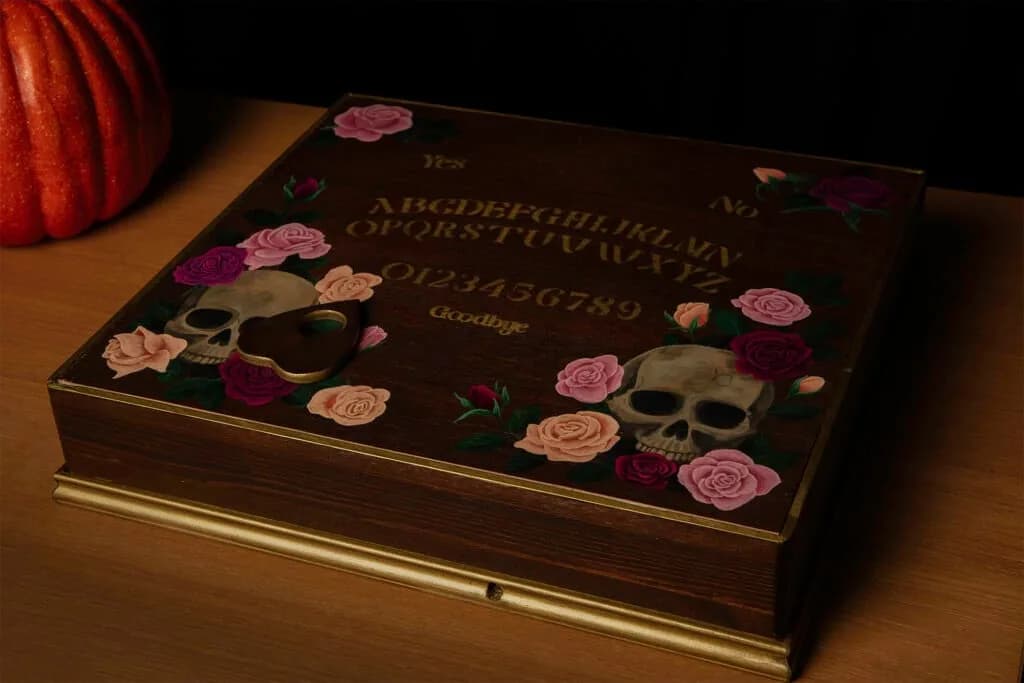OuijaCNC mueve la planchette de una ouija con imanes y una Raspberry Pi
