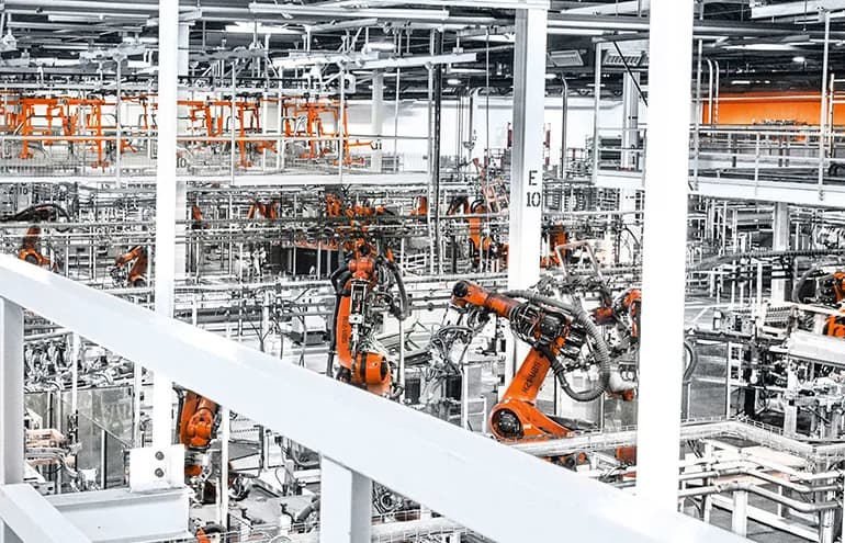 KUKA despliega su nueva plataforma de gestión de automatización