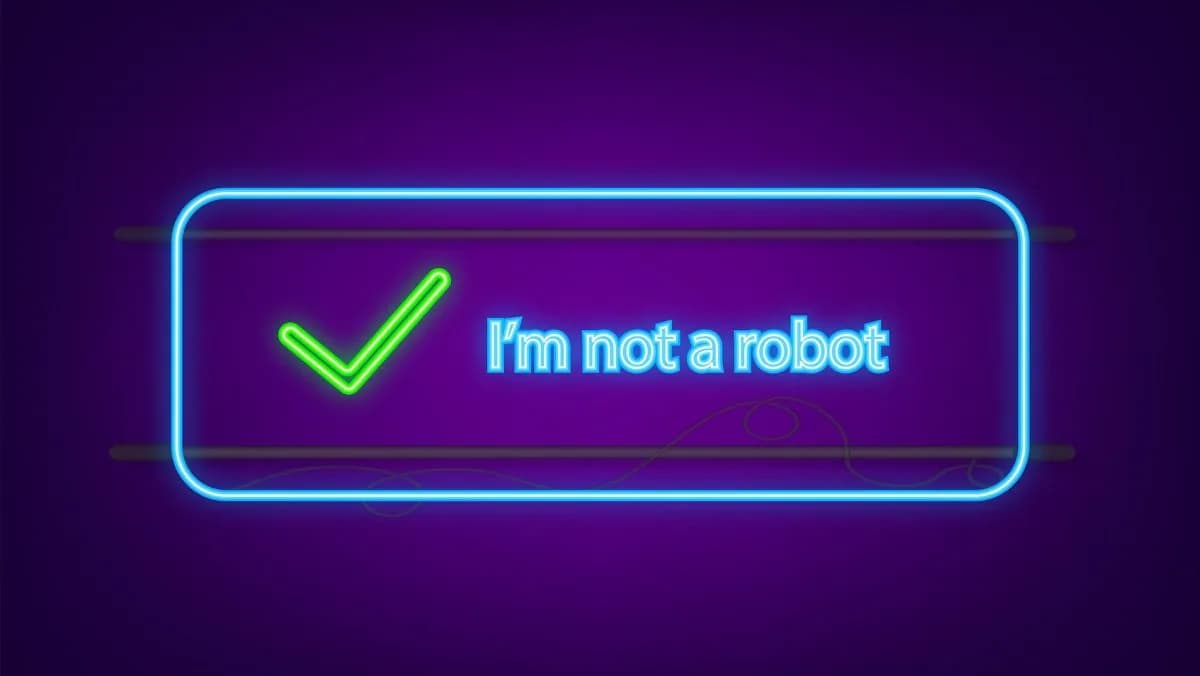 Mythos 5 se atascó cientos de páginas frente a un CAPTCHA