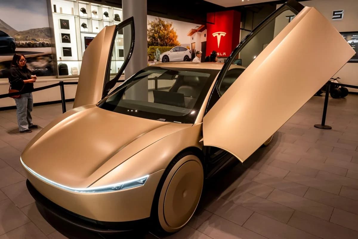 Tesla prueba el Cybercab sin volante ni pedales en Austin