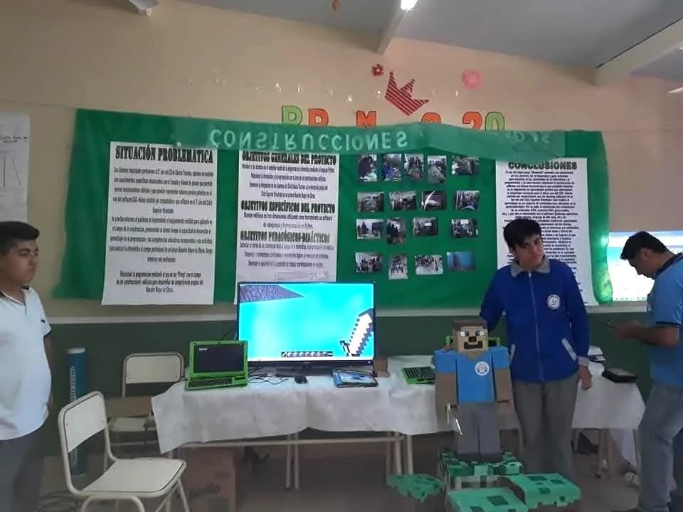 Una profesora lleva la Raspberry Pi a escuelas rurales de Santiago