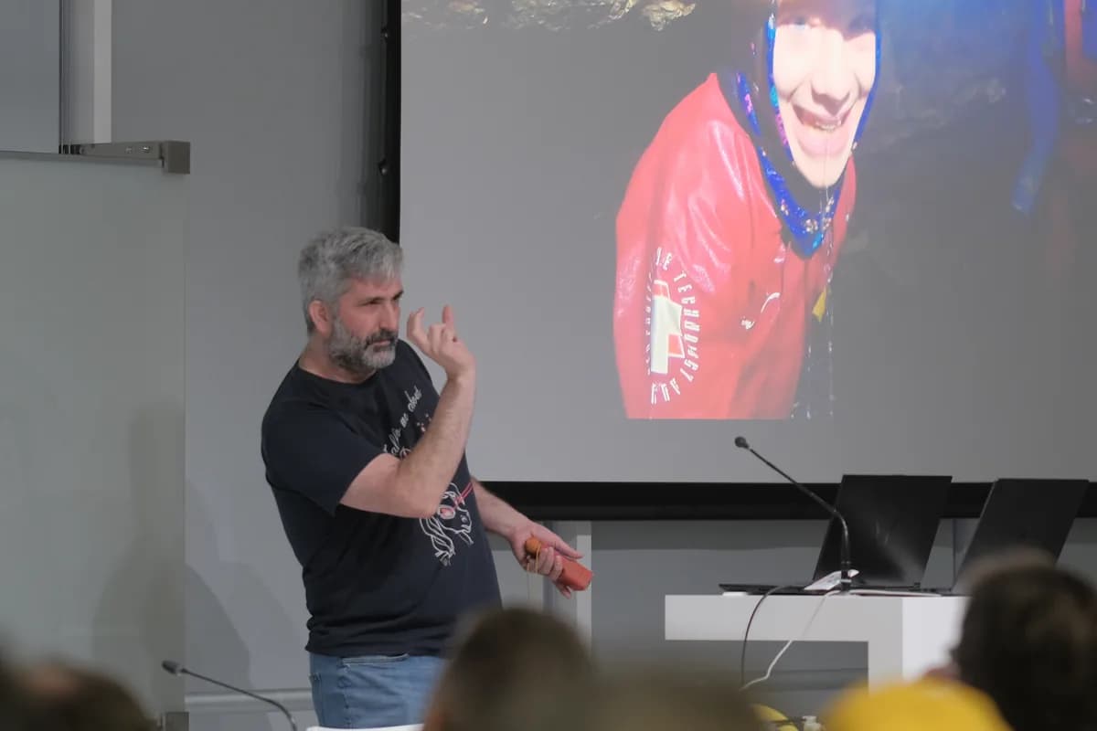 20 años de hardware abierto para mapear cuevas en 3D