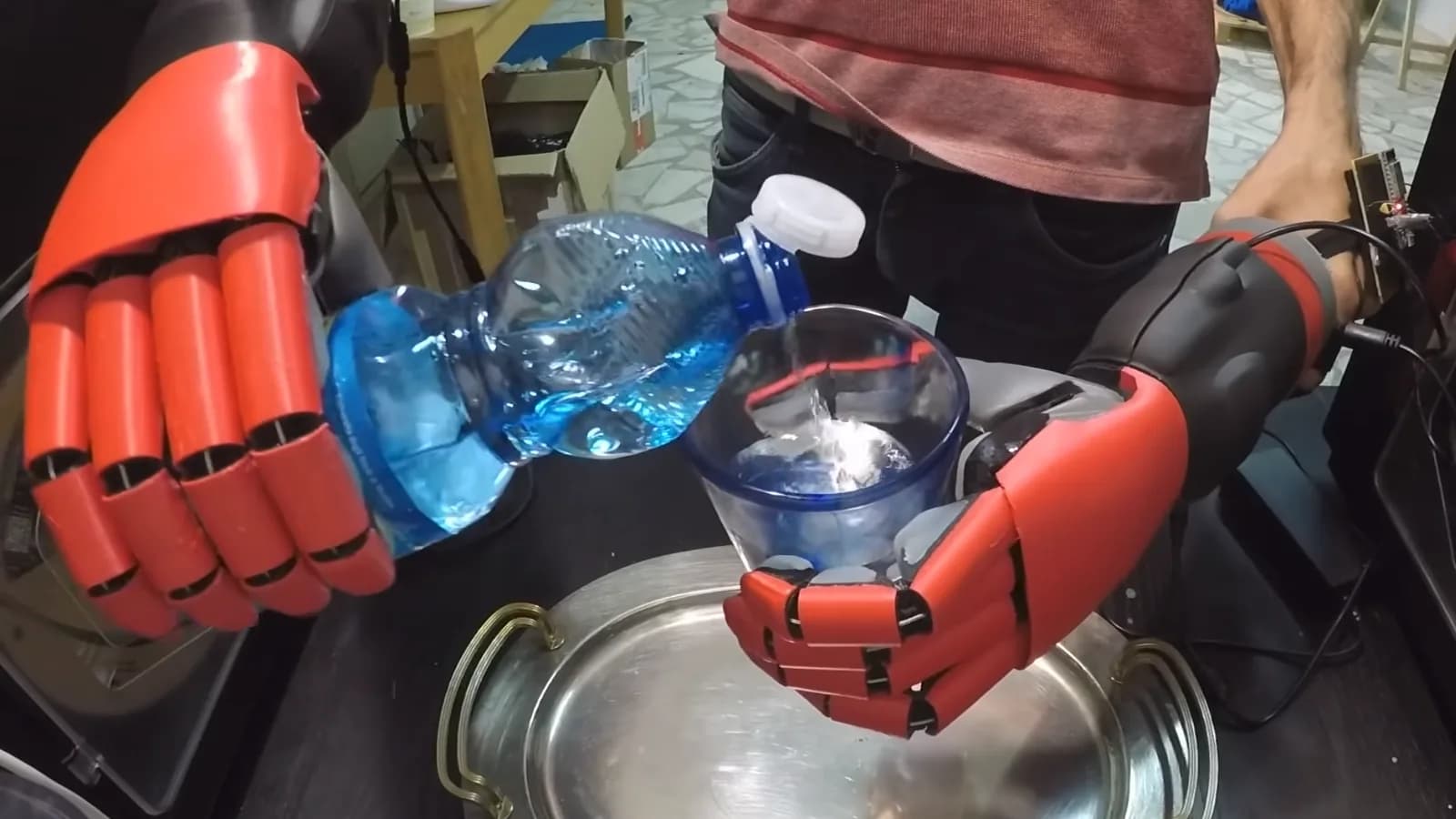 Yeah Hand, una mano robótica impresa en 3D que levanta 8 kilos