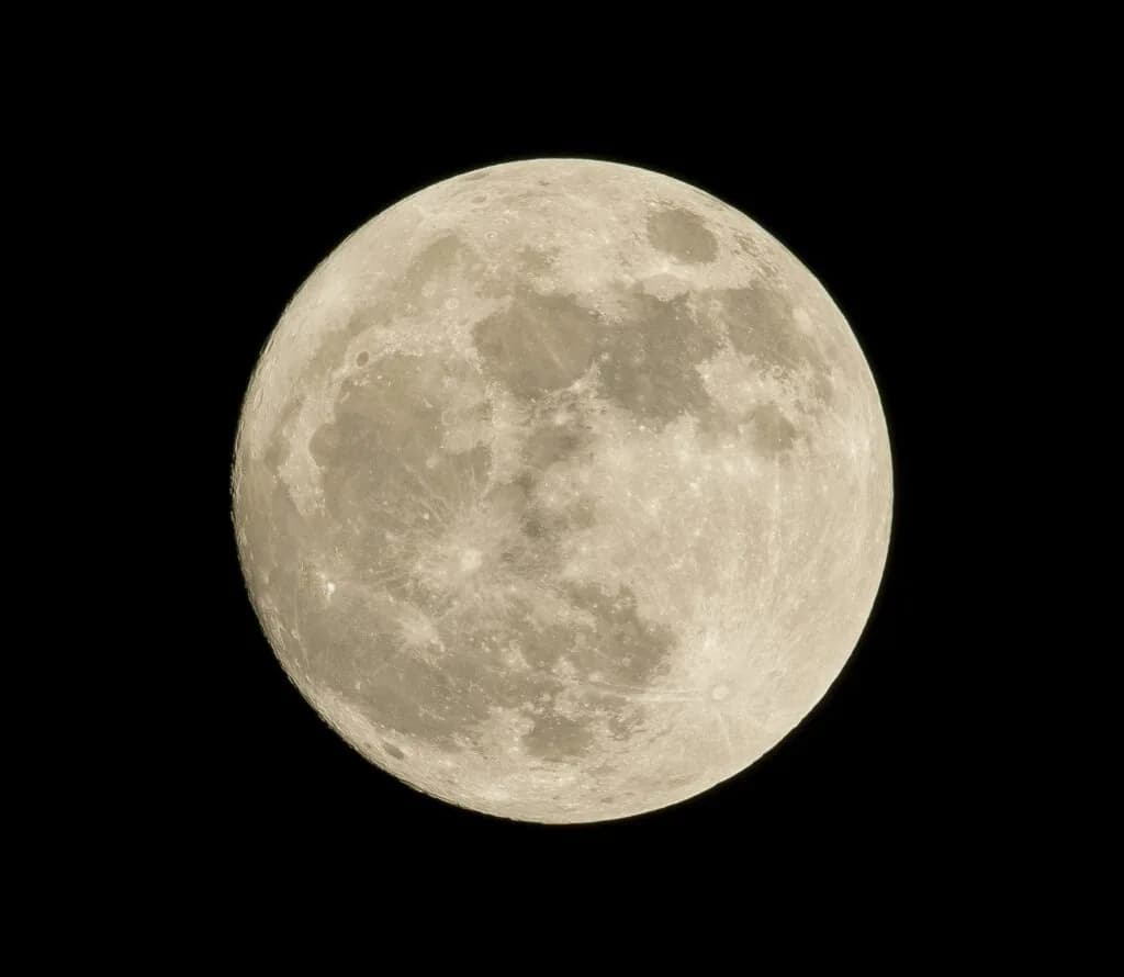 NASA probará en la Luna tres rovers que se coordinan solos