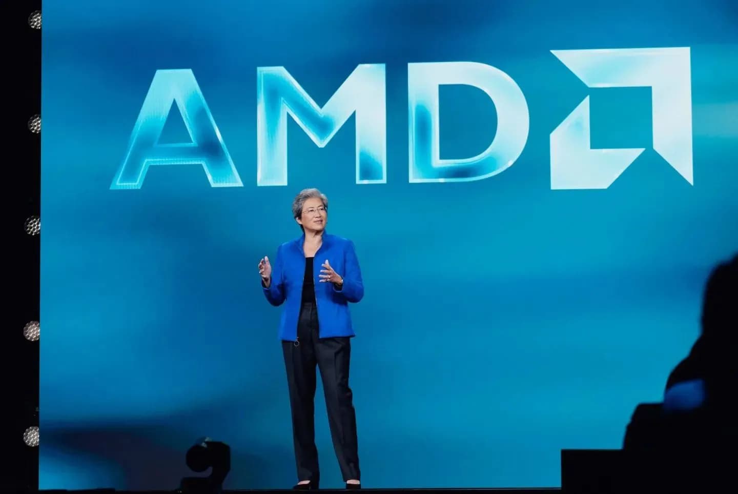 AMD lanza Helios, los MI400 y los EPYC de 6ta generación