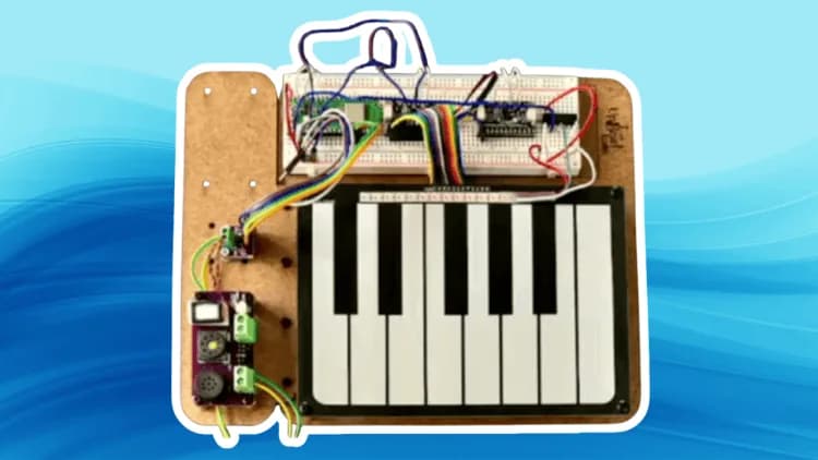 Piano táctil casero: de cinta de cobre a un PCB de 3 octavas