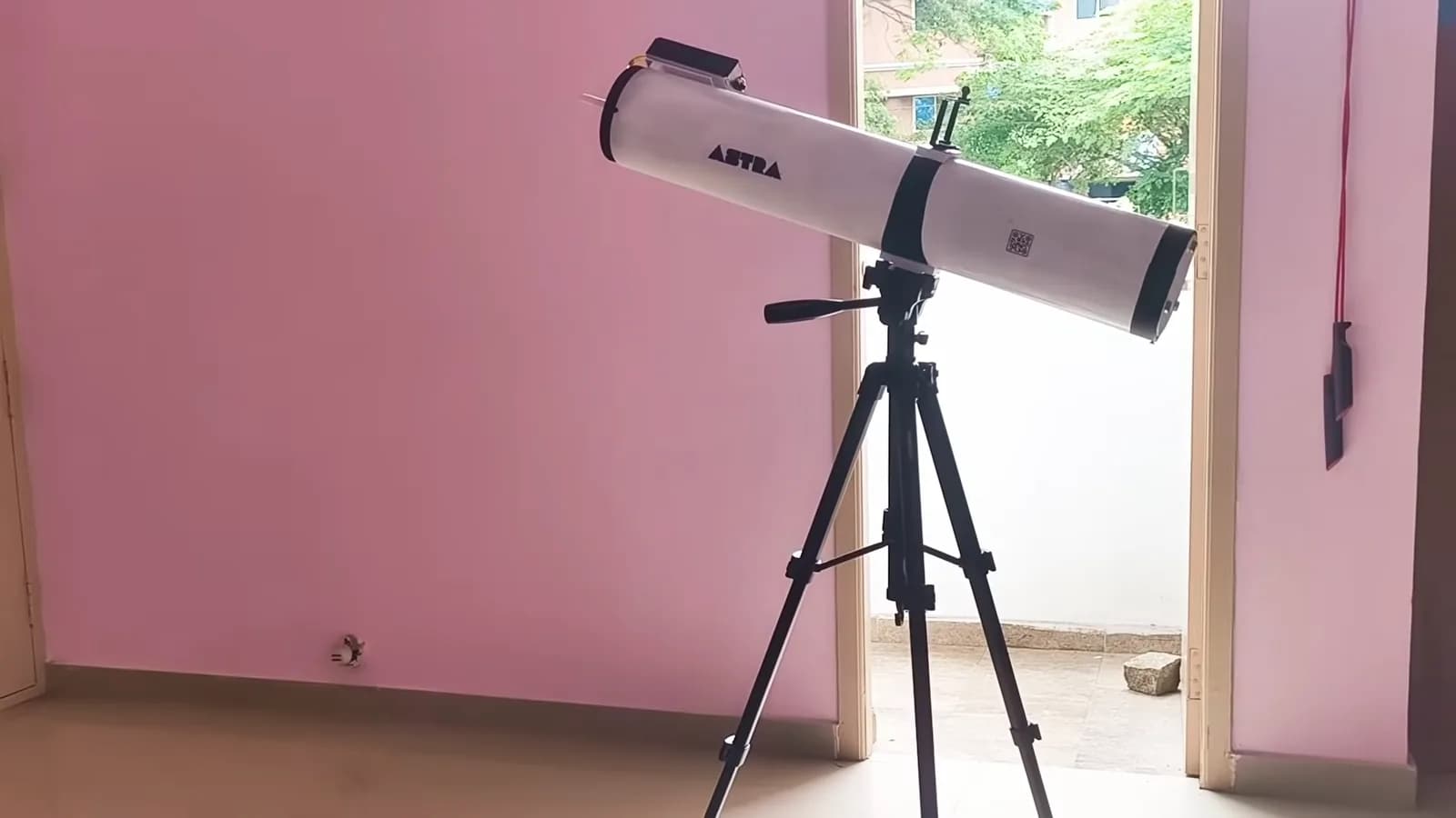 Telescopio digital casero con tubo de PVC y Raspberry Pi