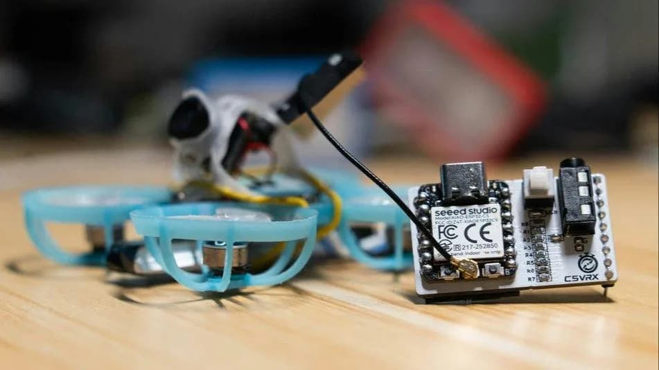 Un ESP32-C5 y siete resistencias bastan para recibir video FPV a 5,8 GHz