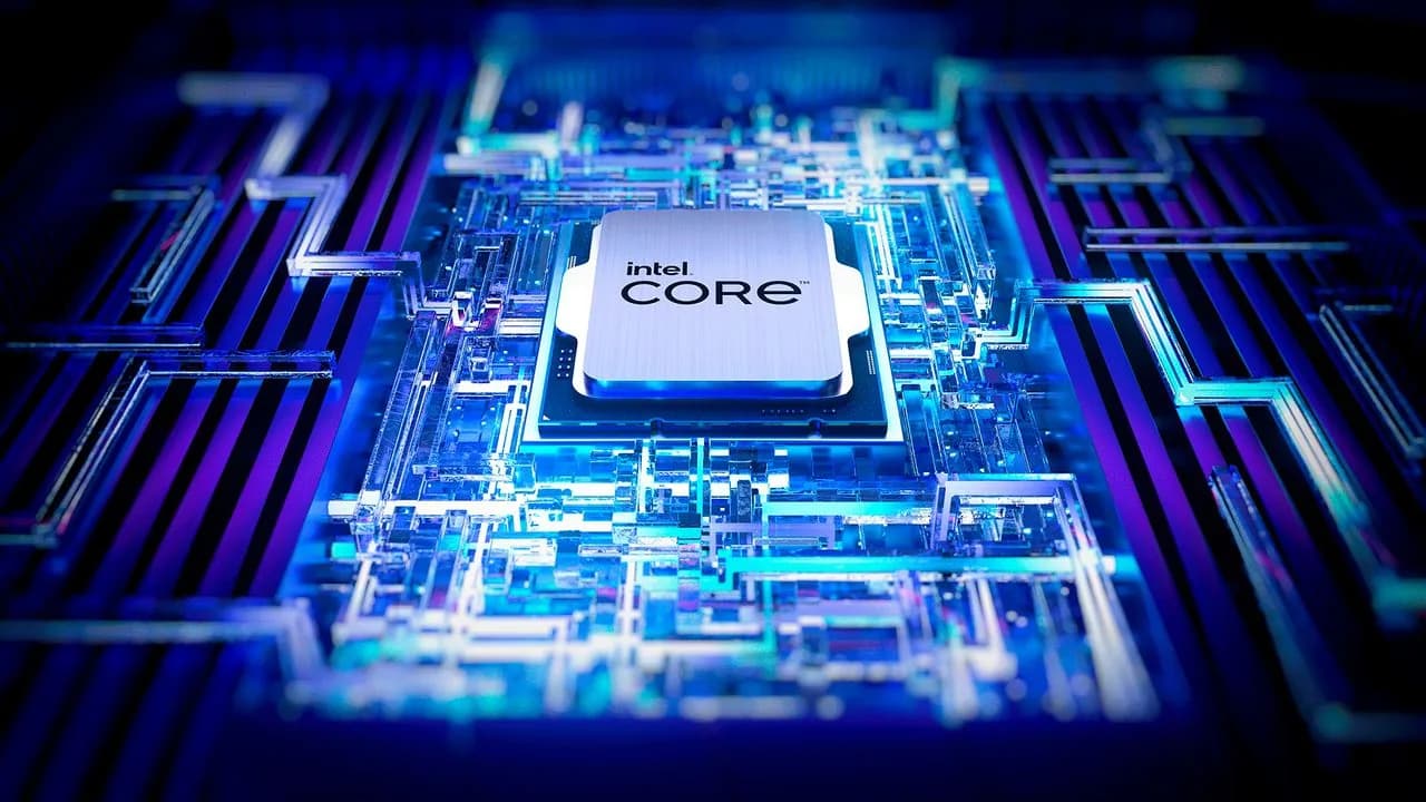 Intel Nova Lake llega en 2027: 28 núcleos primero, 52 después