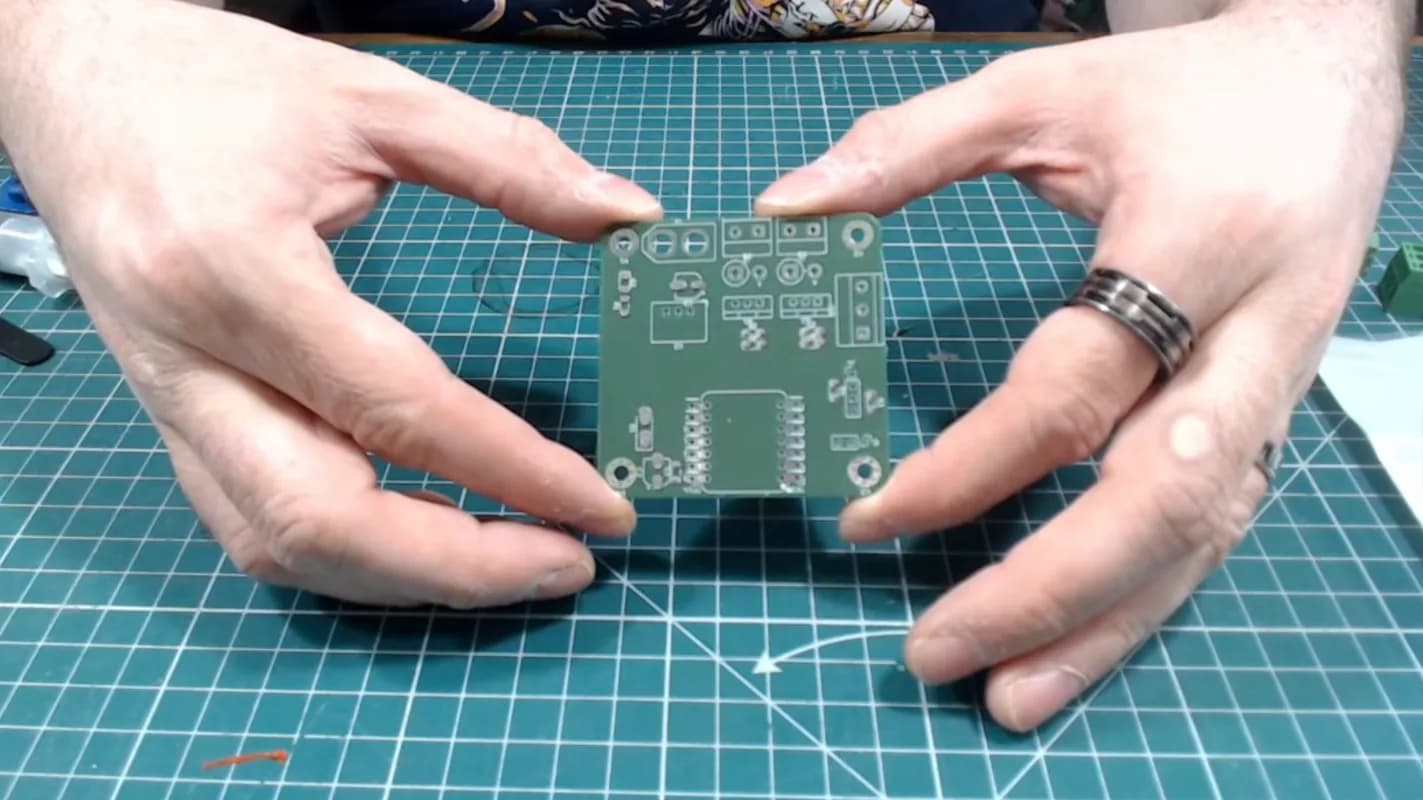 Imprime stencils de pasta de soldadura en 3D y ahorra en PCBs