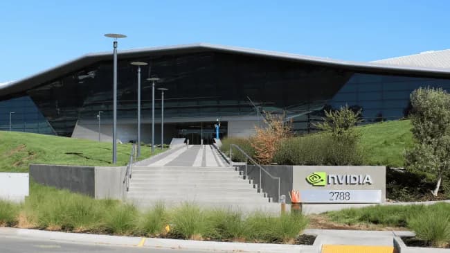 Cuatro rivales chinos de Nvidia construyen su propio silicio
