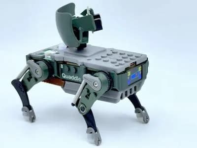 Quaddle, el perro robot de Petoi que camina con solo cuatro servos