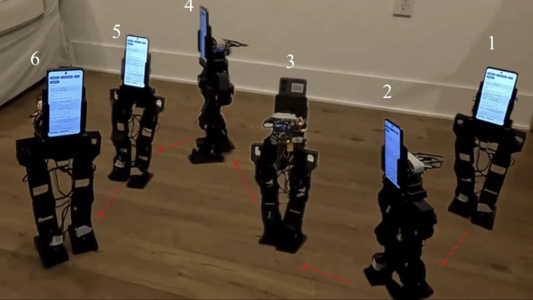 PhoneBot, el humanoide de UCLA que usa un celular viejo como cerebro