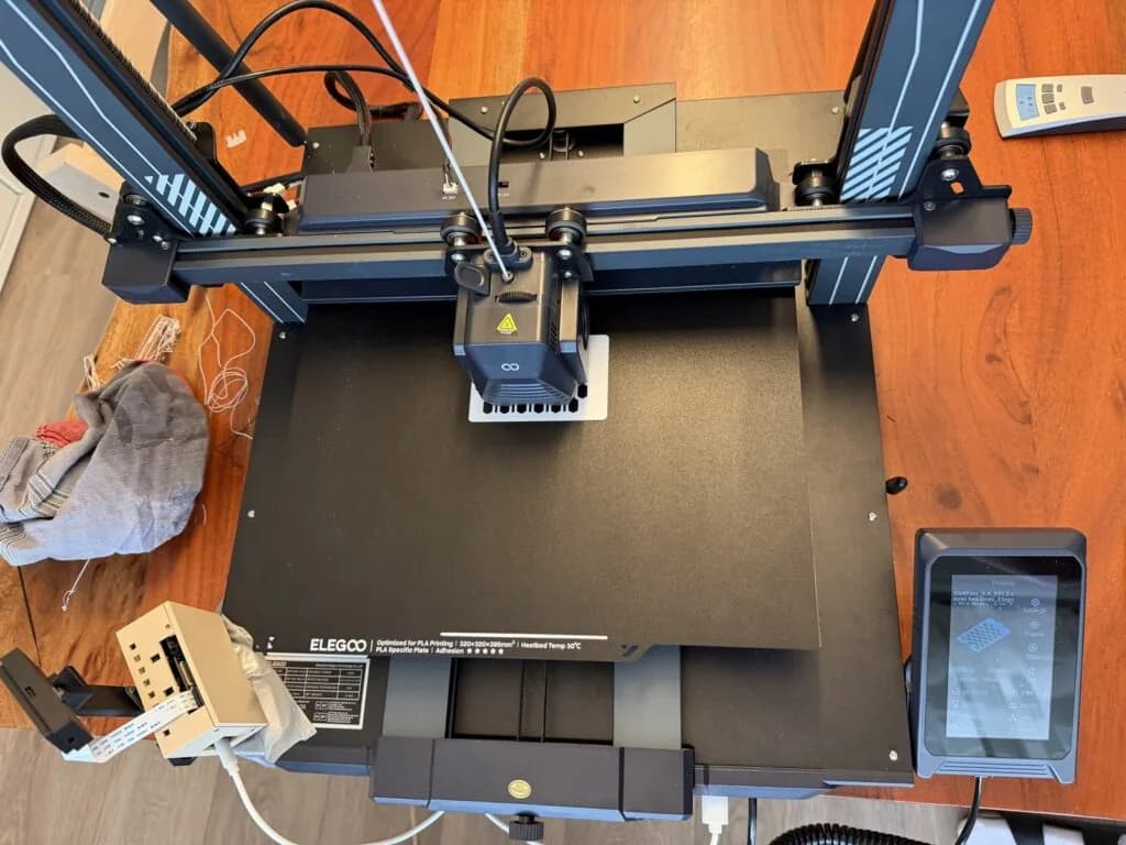 Un Arduino UNO Q pausa la impresión 3D al detectar anomalías