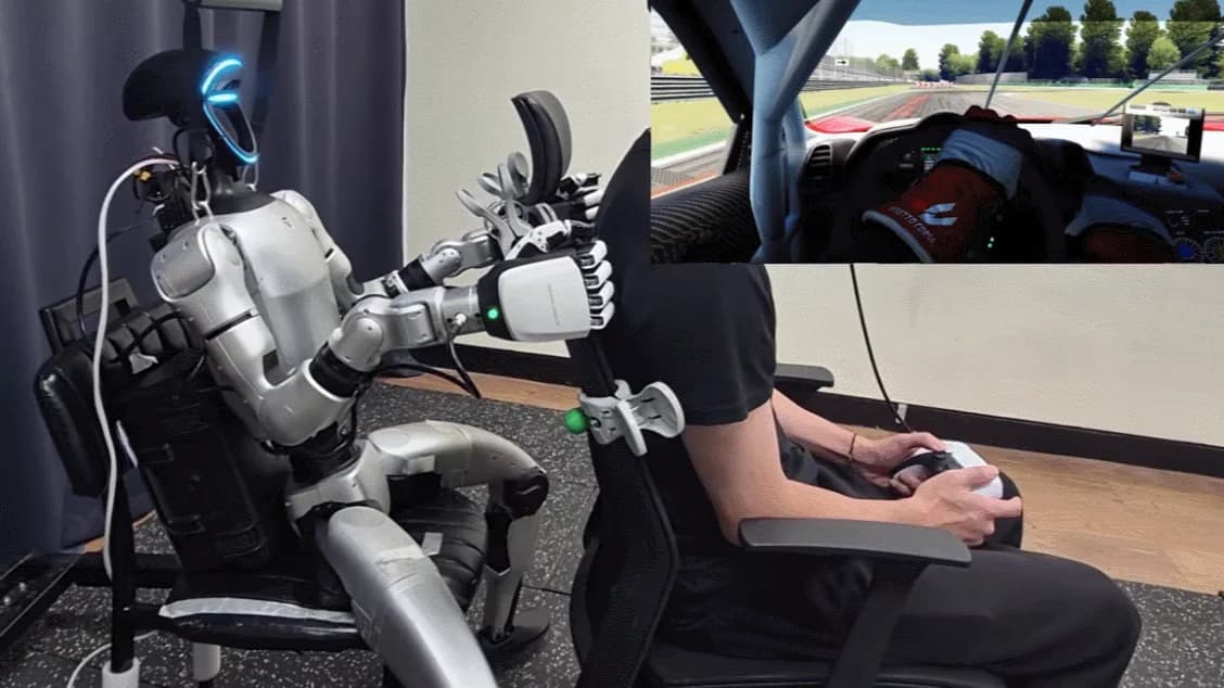Unitree G1 mueve la silla del jugador en un simulador VR