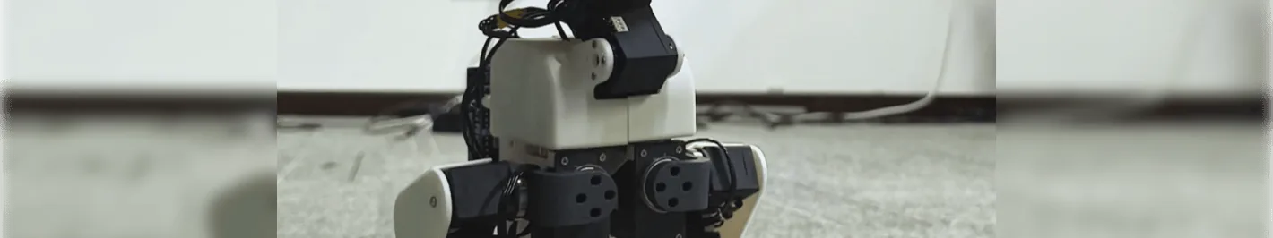 XGO Duck, un pato robot abierto con Arduino UNO Q y 15 servos