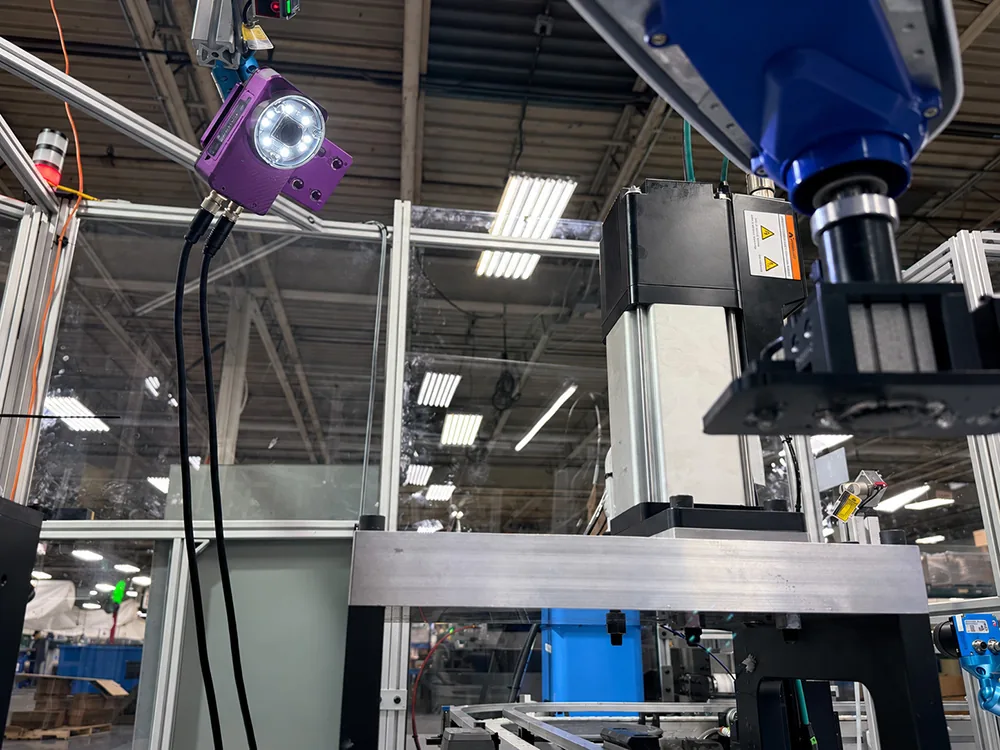 La OV Spark en una línea de producción