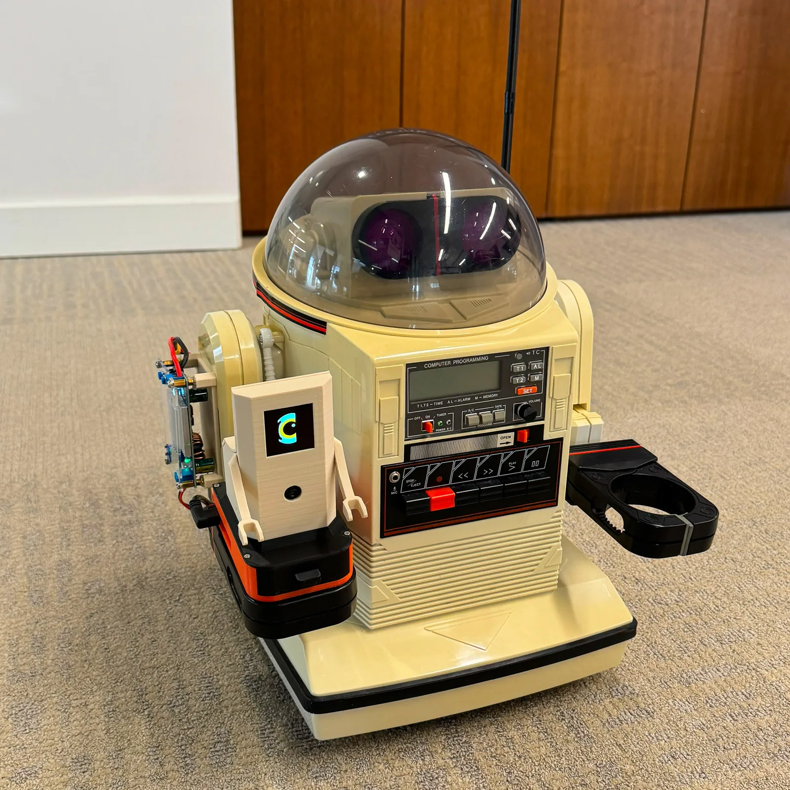 Ring-O, el compañero impreso en 3D montado sobre el Omnibot