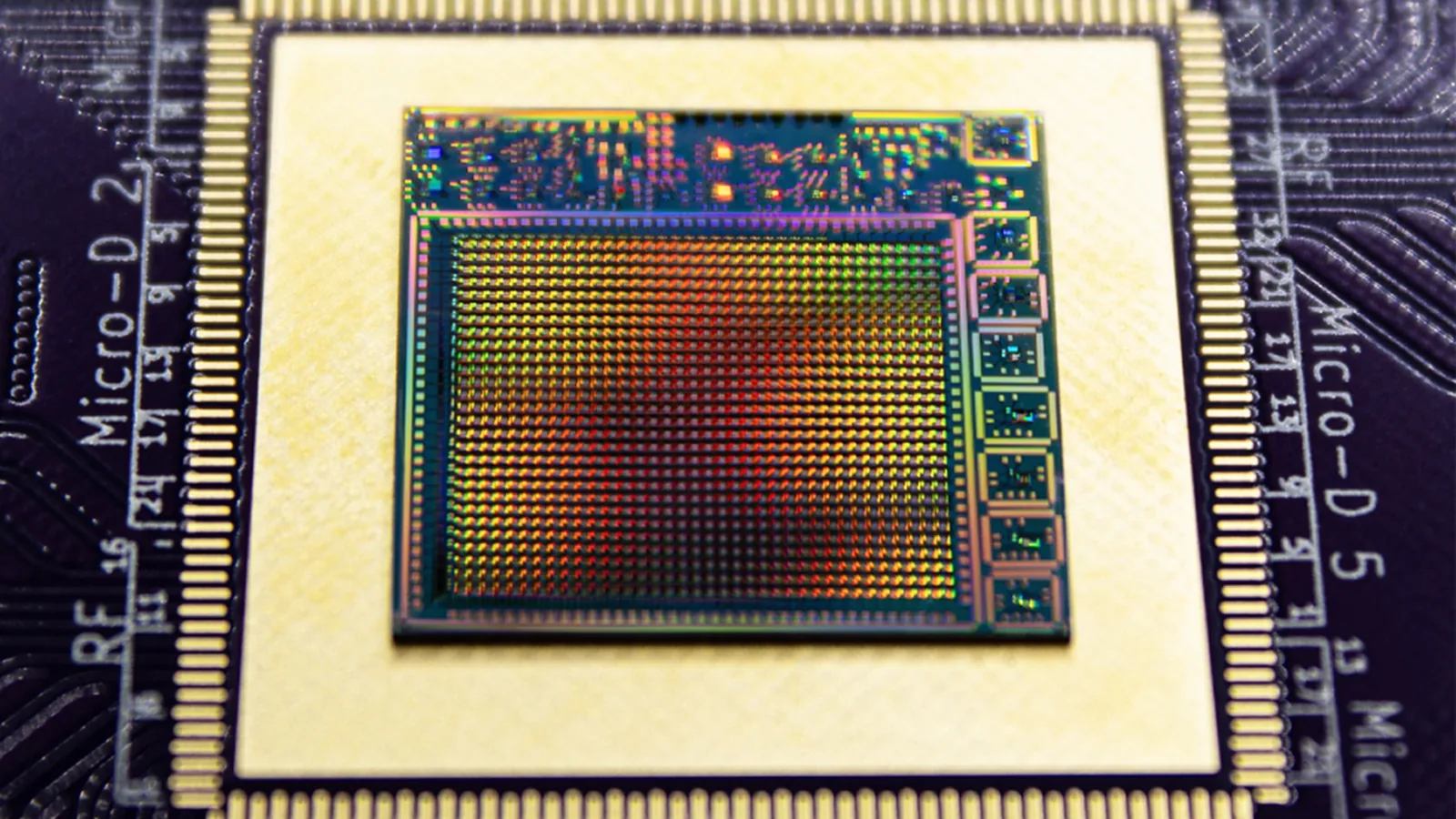 Chip neuronal superconductor desarrollado para analizar datos de plasma.