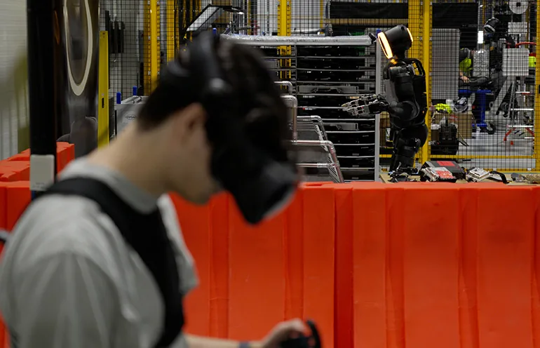 Los humanoides de la Metaplant America de Hyundai se entrenan con teleoperación, aprendizaje por refuerzo y más.