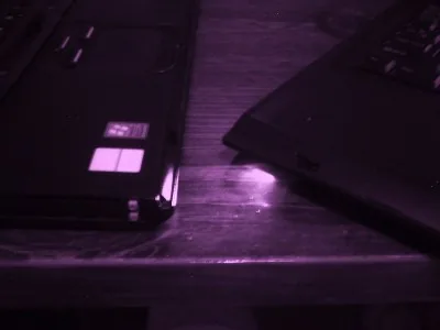 IrDA usado para transferir un archivo entre un Thinkpad T40 y un T42 (crédito nick99nack, Wikimedia)