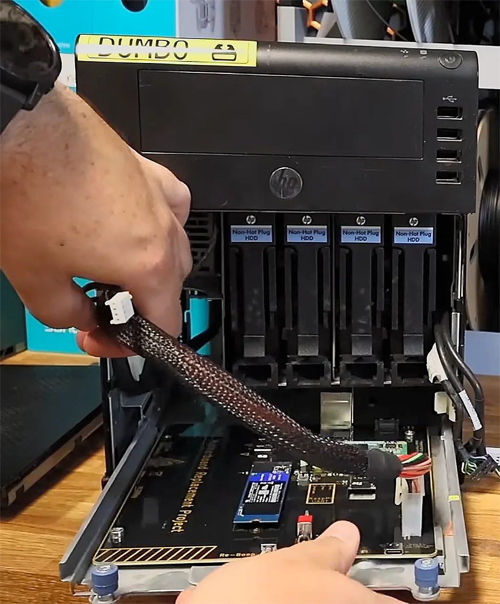 Reemplazo de la placa madre del HP ProLiant N40L